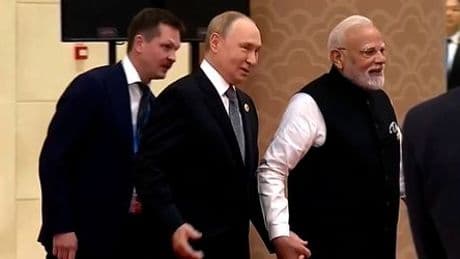 China-Gipfel: Wladimir Putin und seine Tätschel-Diplomatie mit Narendra Modi und Xi Jinping