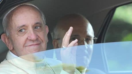 La vigna sradicata: Bergoglio ha trasformato il vino in accoglienza