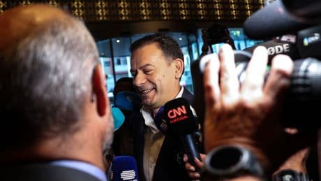 Regeringscoalitie AD in Portugal de grootste, nek-aan-nekrace tussen sociaaldemocraten en radicaal-rechts