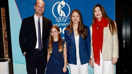 La historia de la bufanda de la infanta Sofía que no pasó desapercibida en la final de la Eurocopa