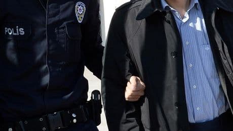 Antakya'da 24 düzensiz göçmen yakalandı: 1 kaçakçı tutuklandı