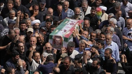 Teheran: esplosioni all’alba, attivata la contraerea. Idf: avvistato missile dallo Yemen