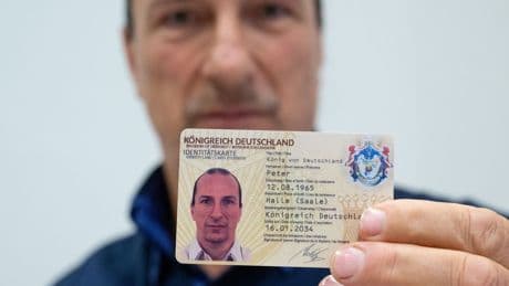 "Reichsbürger"-Szene: "Königreich Deutschland" verboten – Gründer in U-Haft