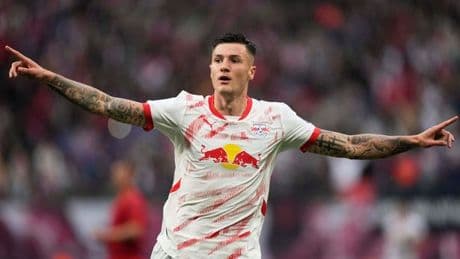 Benjamin Sesko's agent moves to 'clarify a few things' amid Arsenal 'agreement'