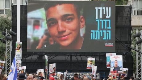 Israëlisch-Amerikaanse gijzelaar vrijgelaten door Hamas