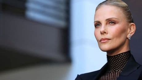 Charlize Theron: Kritik an Jeff Bezos für dessen Hochzeit in Venedig