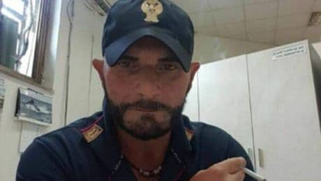 "Hai fatto scappare il pappagallo" e parte la lite con le coltellate: così è morto l'ispettore Ciro Luongo