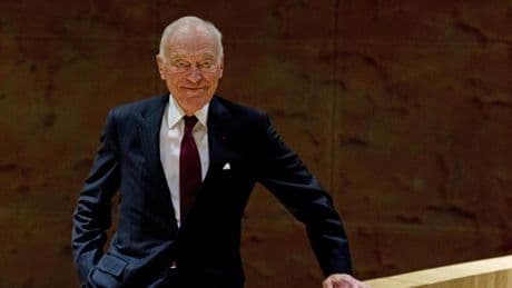 Muere Leonard Lauder: el visionario que convirtió el negocio familiar en el gigante cosmético Estée Lauder