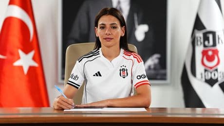 Beşiktaş yeni transferlerini duyurdu