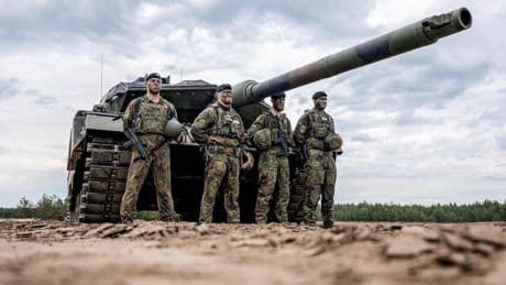 Militär als Klimakiller: Wie die Nato-Aufrüstung dem Planeten schadet