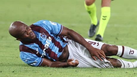 Trabzonspor'da Nwakaeme şoku! Uzun süre sahalardan uzak kalacak