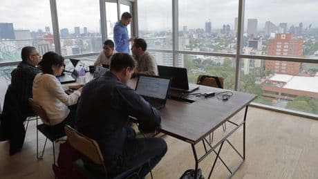 Usar la IA para el trabajo ni ahorra tiempo ni nos hace más productivos, dice un nuevo estudio