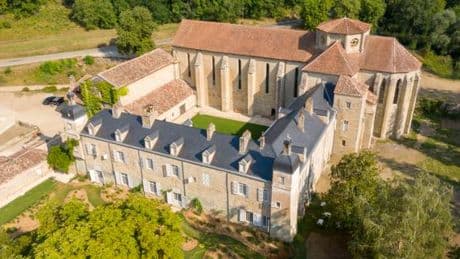 L’abbaye de Beaulieu-en-Rouergue, dans le Tarn-et-Garonne, un écrin pour l’art contemporain