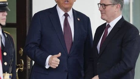 Trumps Pakt mit Großbritannien: Zoll-Deal mit gefährlichen Nebenwirkungen