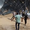 Nederland moet alweer stoppen met hulpgoederen droppen boven Gaza: vliegtuig is kapot