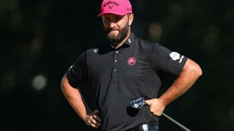 Jon Rahm sufre lo amargo que puede ser el golf: de acariciar el liderato a hundirse a plomo en el Campeonato PGA