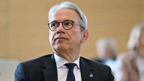 „Eine Partei wird nicht demokratisch, indem sie demokratisch gewählt ist“