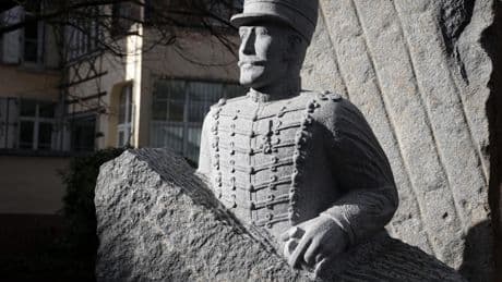 Réhabilitation d’Alfred Dreyfus : Emmanuel Macron instaure une journée de commémoration le 12 juillet