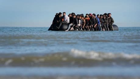 UK and France to agree migrant return deal to tackle Channel crossings – reports