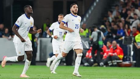 Espagne-France : pourquoi Rayan Cherki n’a pas joué avec ses crampons habituels