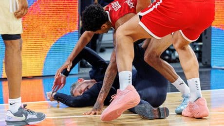 Wilde Szene in der BBL - Basketball-Ronaldo haut Trainer um