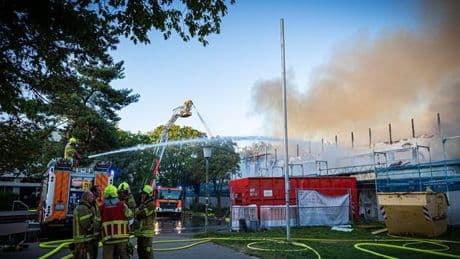 Notfälle: Schaden in Millionenhöhe bei Turnhallenbrand in Hannover