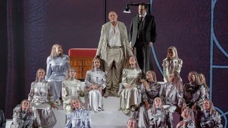 Musiktheater: Traumartiges Spiel um Gut und Böse