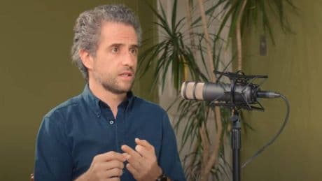 Marco Ratti, experto en neurociencia: "la supervivencia es cuando estamos viviendo evitando morir y vivir es cuando decido vivir abrazando la vida"