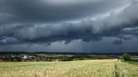 Wetterbericht: Hitze, Hagel, Hochwasser: Am Wochenende drohen Unwetter