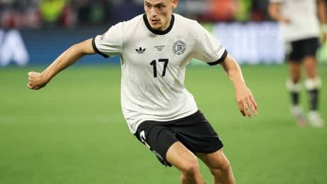 „Das hat Florian entscheidend beeindruckt“: Hoeneß ausgestochen – Wirtz-Vater erklärt Hintergründe zum Rekordtransfer