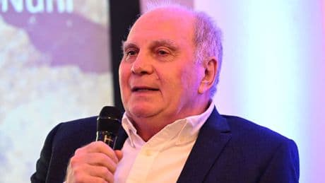 Fußball-Bundesliga: Hoeneß über Medien: Geht um jeden Furz links und rechts