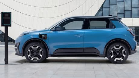 Nissan, nuova Micra punta sull'elettrico. Basata sulla piattaforma AMPR Small per auto a batteria ha soluzioni tecniche importanti