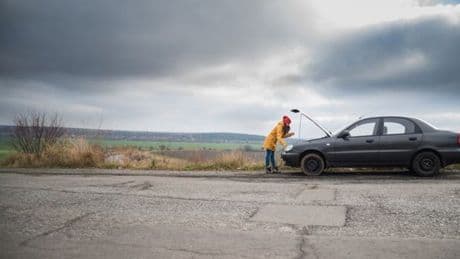 A partir de qué edad aumenta el riesgo de accidentes debido a fallos técnicos en un coche