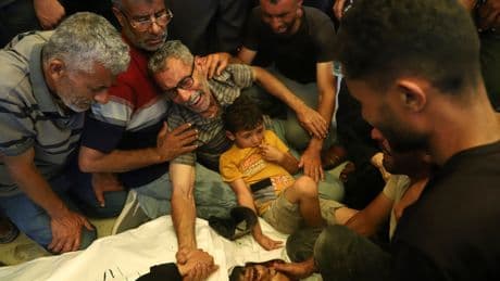At least 60 killed as Israeli forces continue to fire on Palestinians seeking aid