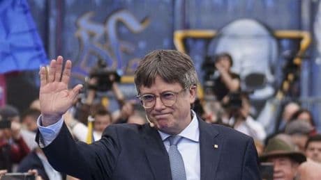 Junts evita poner fecha al regreso definitivo de Puigdemont a la espera de que el TC mueva ficha