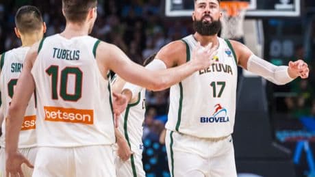 EuroBasket : à domicile, la Lettonie prend la porte dès les 8es