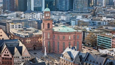 Architekturwettbewerb: Umbau statt Neubau für Haus der Demokratie