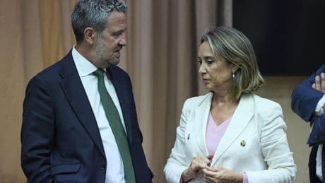 Gamarra considera "un tic autoritario más de Sánchez" el intento de que no haya Pleno en la Diada de Cataluña