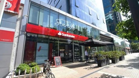 Santander, requerido a compensar a 4 millones de clientes en Chile por el robo de datos de 2024