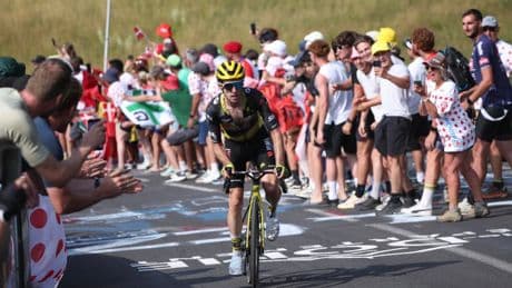 Tour de France : le Britannique Simon Yates remporte la 10e étape, l’Irlandais Ben Healy prend le maillot jaune à Tadej Pogacar