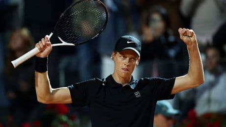 Jannik Sinner fights back to set up Carlos Alcaraz clash in Italian Open final