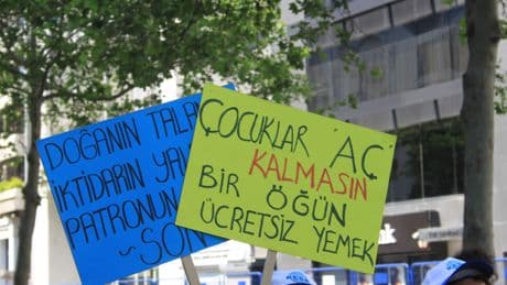 Beş çocuktan biri okula aç geliyor: ÖVDER: Öğrencilere bir öğün ücretsiz yemek talebinde ısrarcıyız