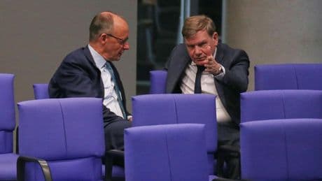 Regierungsbildung: Quereinsteiger und alte Vertraute: Diese Minister schickt Merz ins Rennen