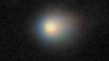 In Photos: 12-Mile-Wide Alien Comet Captured Over Hawaii