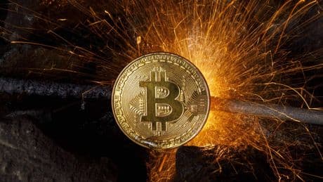 Bitcoin schiet omhoog en gaat door grens van 120.000 dollar: waarom nu, en zet de cryptorally door?