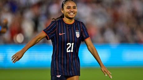 Alyssa Thompson: Chelsea strike verbal agreement with Angel City for United States international