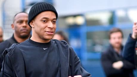 National: supporters en colère, résultats catastrophiques, choix hasardeux... le SM Caen de Mbappé peut-il remonter la pente?