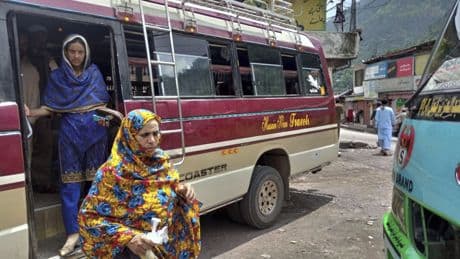 India and Pakistan ceasefire shaken by overnight fighting in disputed Kashmir region