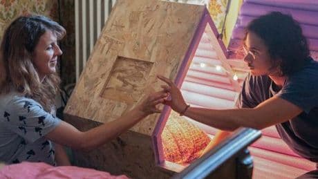 A voir ce soir : dans « Aspergirl » (saison 2), une crise d’adolescence sur fond de neurodivergence