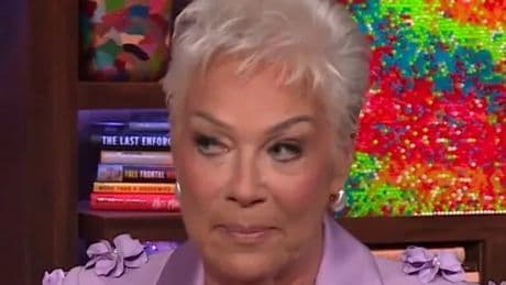 Denise Welch fans left baffled as she adopts bizarre new accent on US talk show